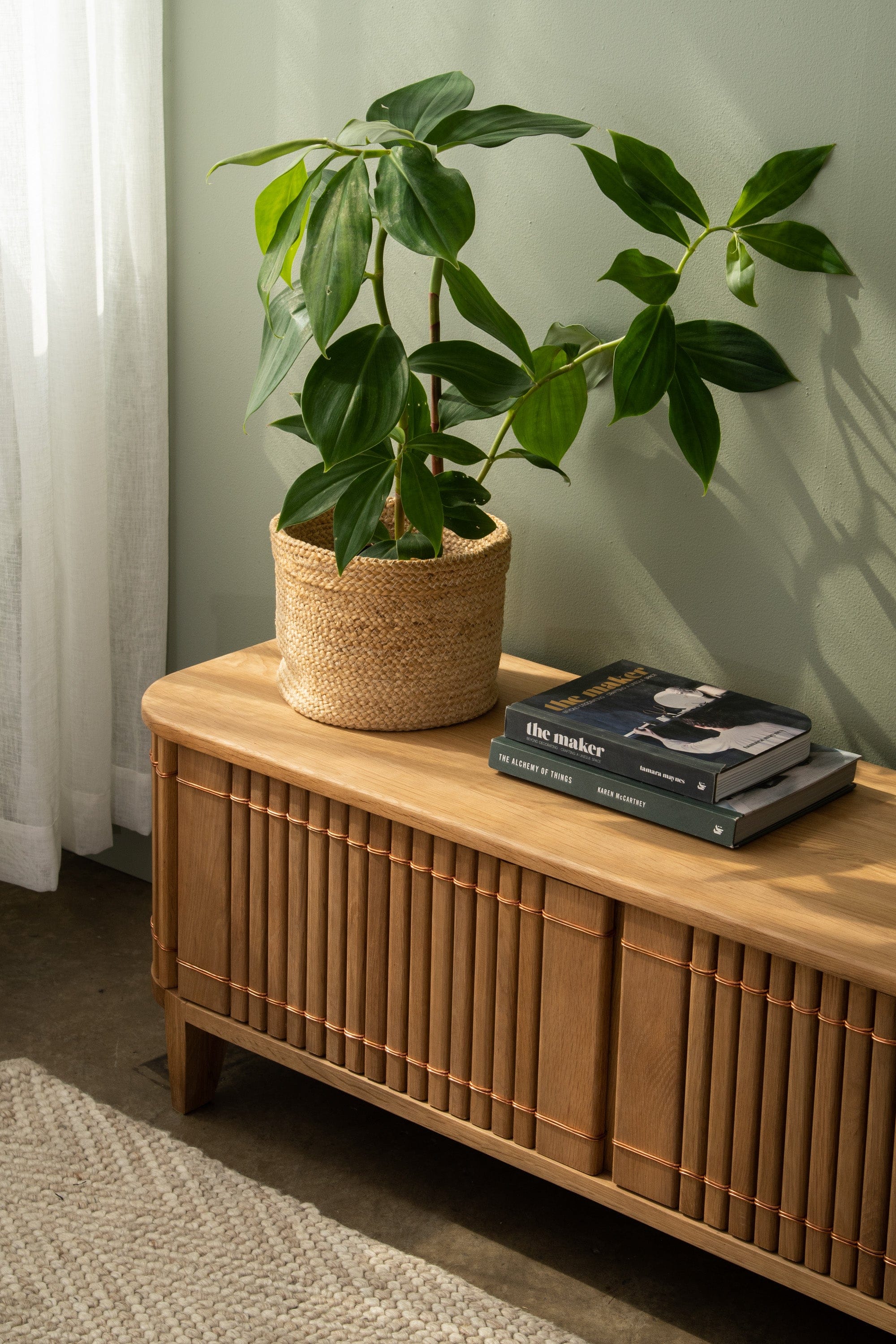 Koppar Media Cabinet with 3 Doors - European Oak - Image 8